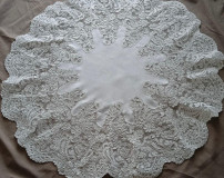 Rebrodè Table Abillè in Pure Linen