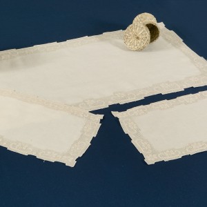 https://www.cappellinistore.com/105-thickbox/3pcs-sicilian-drawn-thread-linen-doilies.jpg