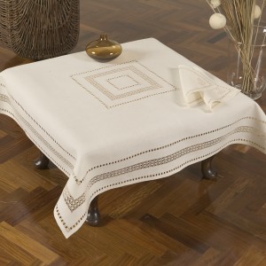 https://www.cappellinistore.com/130-thickbox/centro-tavola-punto-norvegese-lino.jpg
