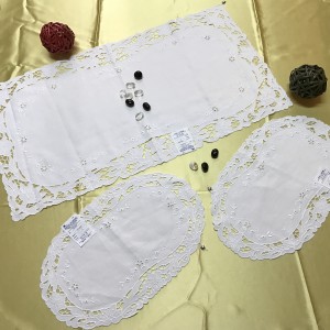 https://www.cappellinistore.com/399-thickbox/needle-stitch-doilies-in-pure-linen.jpg