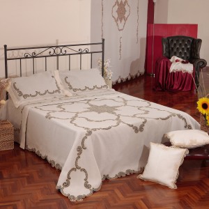 https://www.cappellinistore.com/540-thickbox/cantu-bedcover-in-pure-linen.jpg