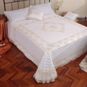 https://www.cappellinistore.com/553-thickbox/rebrode-quilt-in-pure-linen.jpg