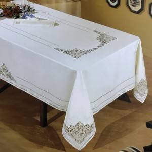 https://www.cappellinistore.com/620-thickbox/intaglio-thread-tablecloth-in-pure-linen.jpg