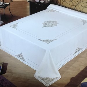 https://www.cappellinistore.com/622-thickbox/copriletto-matrimoniale-lino-pizzo-burano-ricamato.jpg
