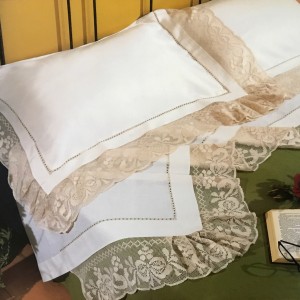 https://www.cappellinistore.com/662-thickbox/pure-linen-filet-double-bed-sheet.jpg