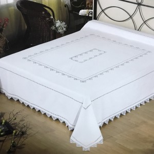 https://www.cappellinistore.com/679-thickbox/intaglio-thread-bedcover-in-pure-linen.jpg