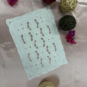 https://www.cappellinistore.com/900-thickbox/cantu-doily-in-pure-linen.jpg