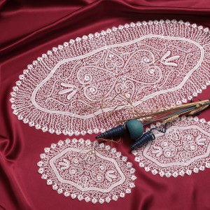 https://www.cappellinistore.com/94-thickbox/cantu-doilies-in-pure-linen.jpg