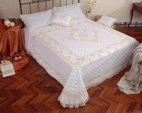 Trapuntino matrimoniale in lino con pizzo Rebrodé lurex, lenzuolo e cuscini – Made in Italy