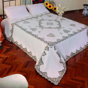 https://www.cappellinistore.com/980-thickbox/coordinato-letto-tavola-lino-pizzo-rebrode-lurex.jpg