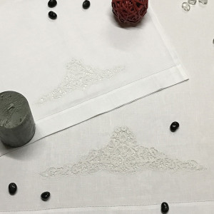 https://www.cappellinistore.com/984-thickbox/cantu-towel-set-in-pure-linen.jpg
